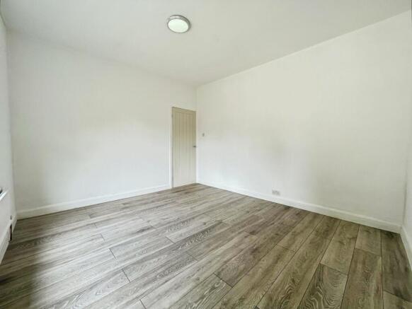3 bed Semi-Detached for sale Image 7