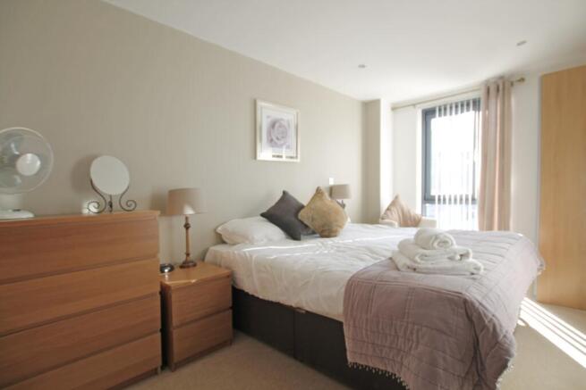 2 bed Flat to rent Image 7