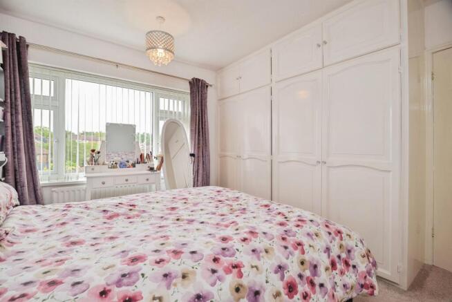 3 bed Semi-Detached for sale Image 9