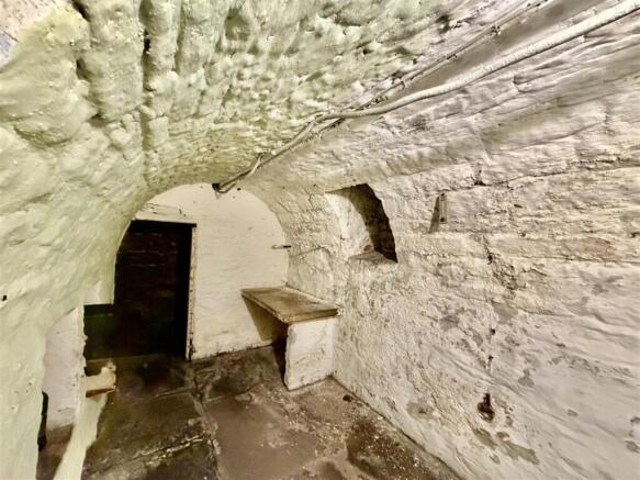 1 bed Terraced for sale Image 10