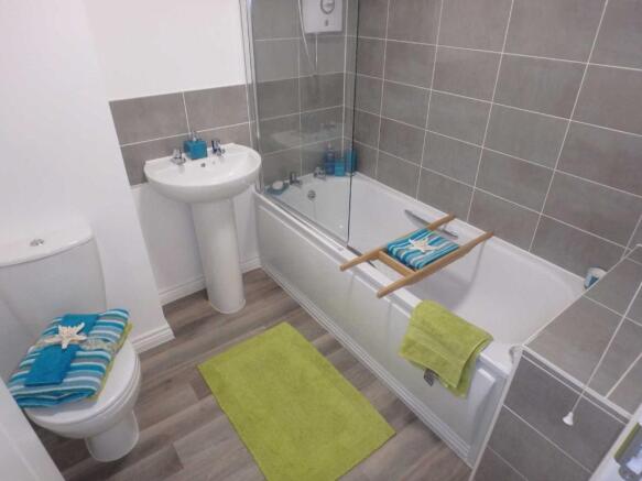 Photo 18