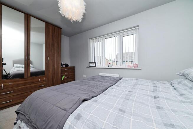 2 bed Semi-Detached for sale Image 8