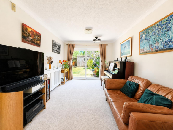 Livingroom (2).png