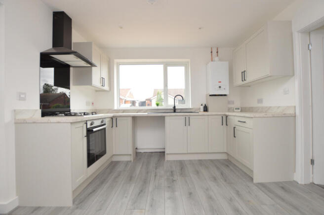 26 Edgeworth Road - Kitchen 1