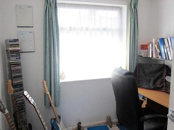BEDROOM 3