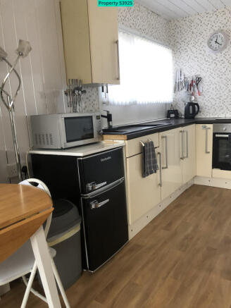 2 bed Chalet for sale Image 12