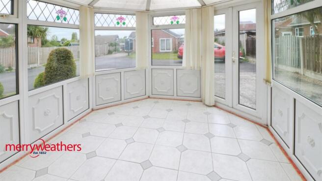 3 bed Detached Bungalow for sale Image 4