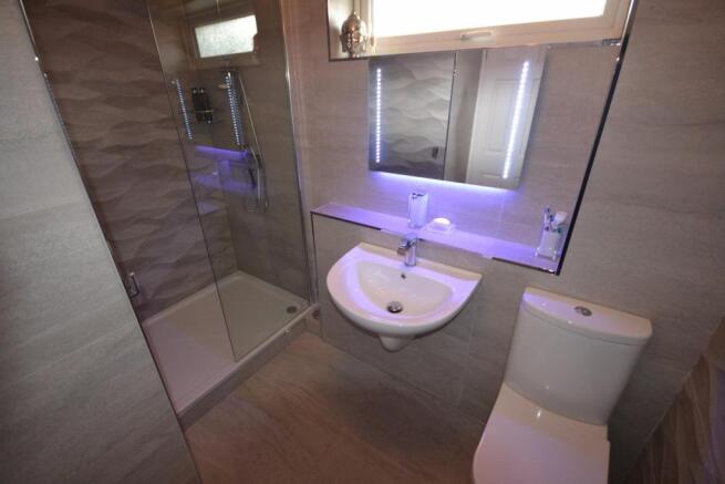 EN-SUITE FACILITIES