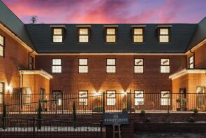 15, Knightswood Mansion, Shootersway, Berkhamsted HP4 3NG