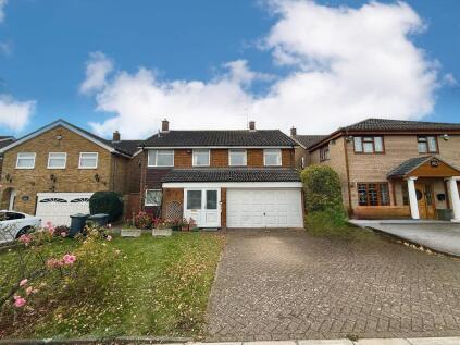 Foxbury Close, Old Bedford Road Area, Luton, Bedfordshire, LU2 7BQ