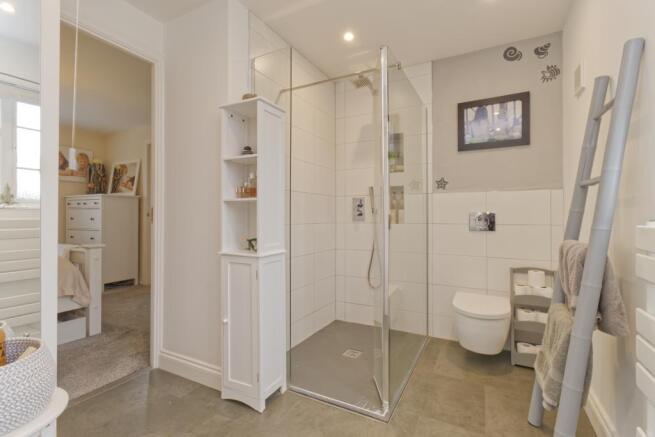 Bedroom 1 En-suite