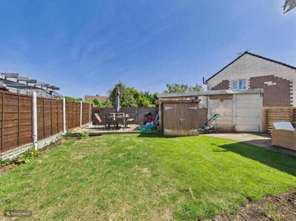 2 bed Semi-Detached for sale Image 8