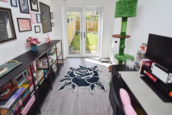 3 bed Semi-Detached for sale Image 4