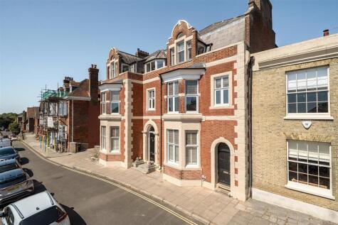 Maltravers Street, Arundel