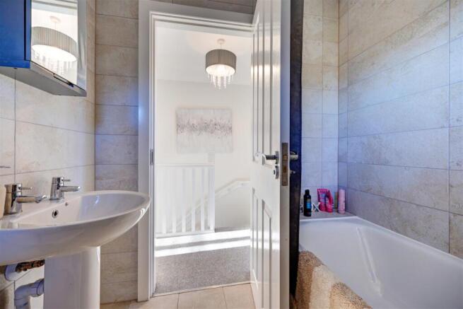 Bath_03.jpg