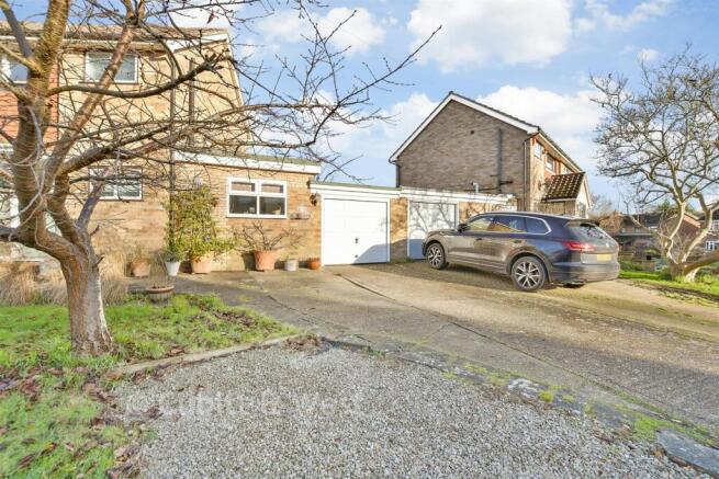 Driveway/Parking