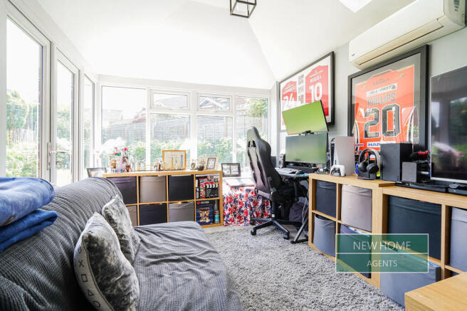 3 bed Detached for sale Image 8