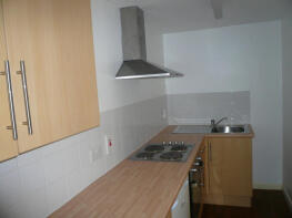 48, Clarendon Park Road, Leicester LE2 3AD