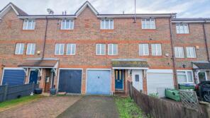 18, St Andrews Close, London SE28 8NZ