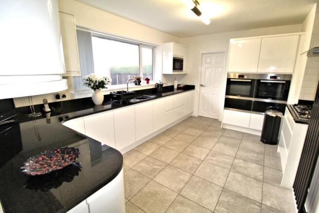 KITCHEN VIEW 1