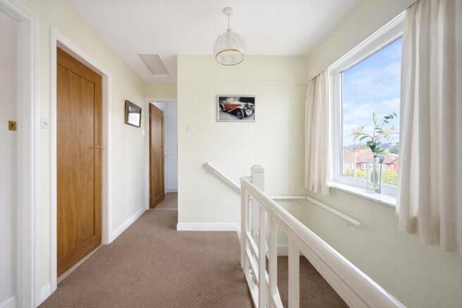 3 bed Semi-Detached for sale Image 9