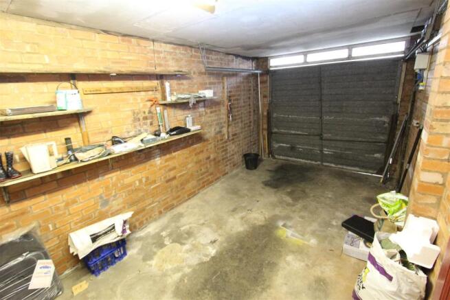 Garage.JPG