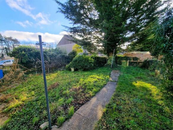 56 Martins Croft - Garden1.jpg