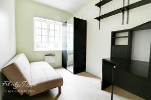 20, Gilbert Close, London SE18 4PT
