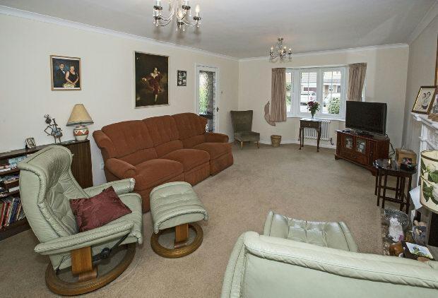 Lounge 2