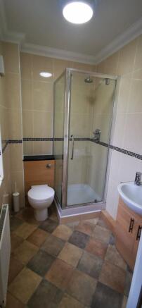 En-suite Shower Room (Bed 1)