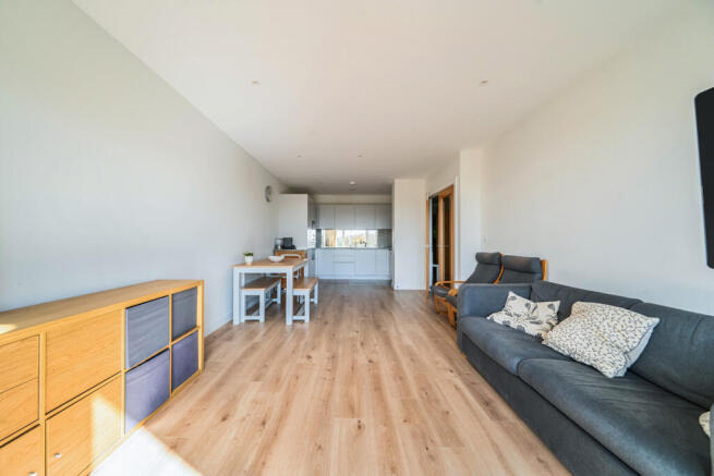 1438740-8-69ceae4...