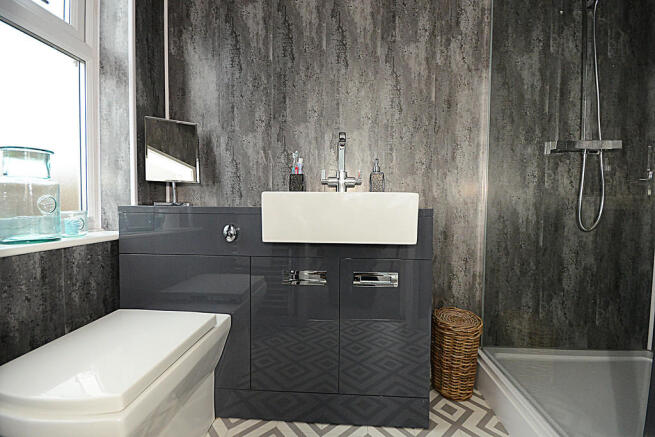 En-Suite Shower R...