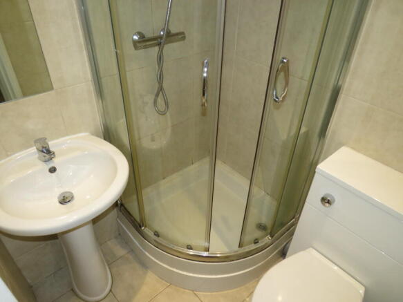 2 bed House to rent Image 7
