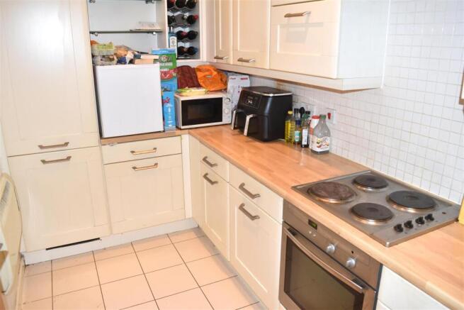 3 bed Penthouse for sale Image 5