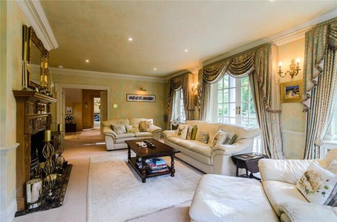 Lounge/Drawing Room