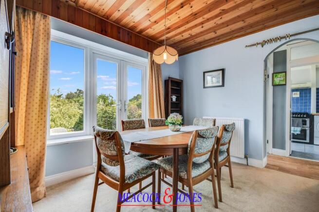 Cedar Close, Hutton, Brentwood photo 2