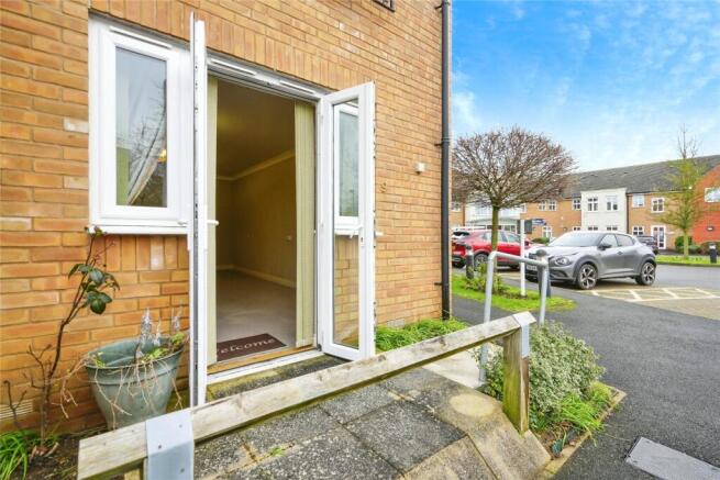 Coach House Mews, Bicester, Oxfordshire, OX26 photo 4