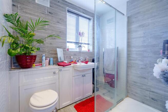 8432873-interior06.jpg