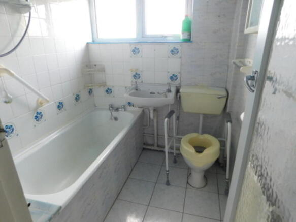Photo 10