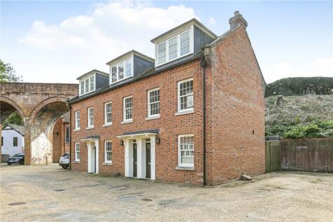 Dunham Mews, Hatfield, Hertfordshire, AL9