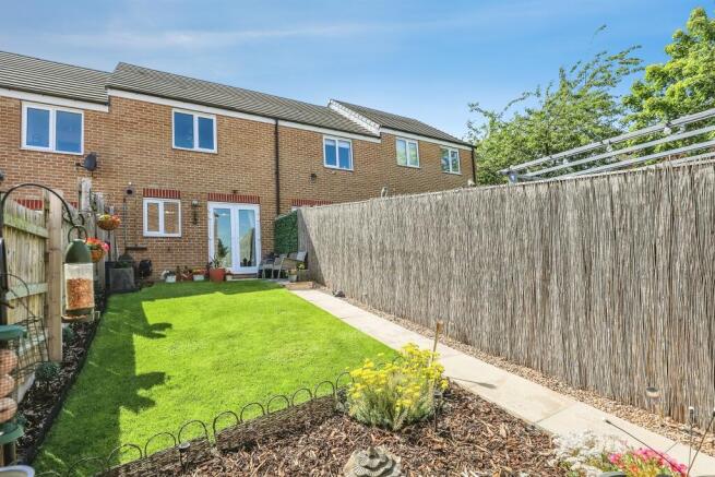 2 bed Town House for sale Image 11