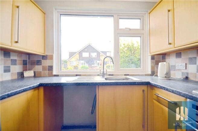 3 bed Semi-Detached to rent Image 6