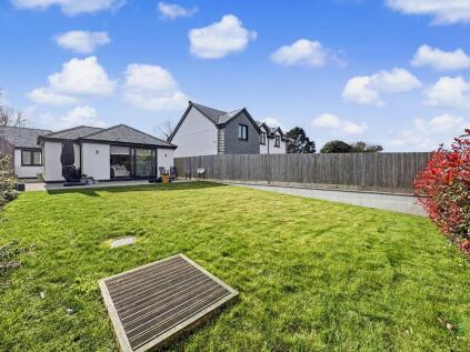 Leedstown, Beautiful three bed bungalow