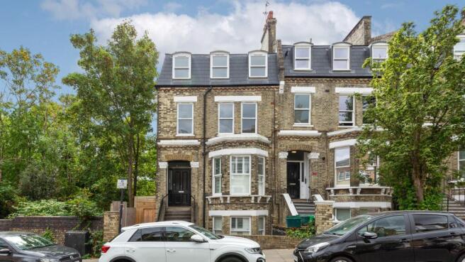 Flat B, 1 Wyndham Crescent, Tufnell Park, London, N19 5QJ