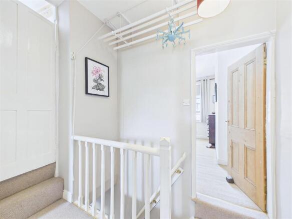 3 bed Terraced for sale Image 11