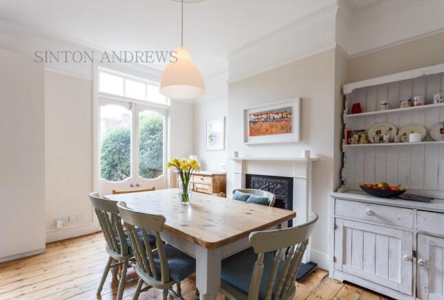 KITCHEN/DINER