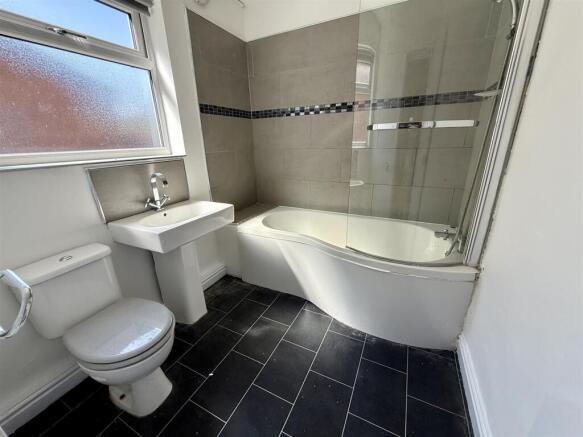 3 bed Terraced for sale Image 7