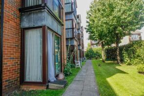 7, Regal Court, Bancroft, Hitchin SG5 1LJ