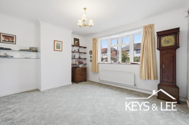 Walmer Close, Romford photo 4