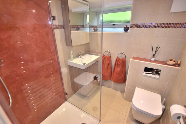 3 bed Cottage for sale Image 11